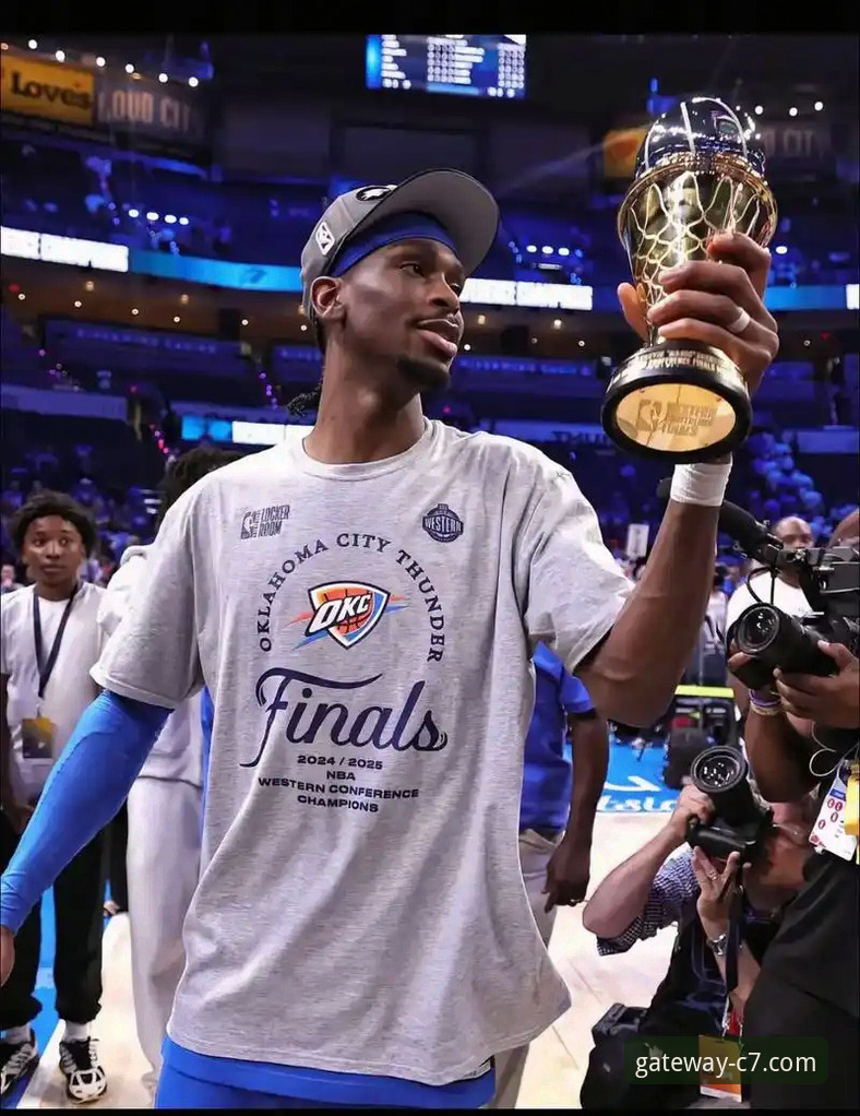 亚历山大47分加时定乾坤，雷霆险胜活塞背后的平台体验抉择